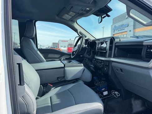 New 2026 Ford F550 4x4 SuperCab Super Duty image 13