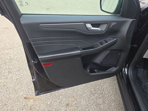 Certified 2023 Ford Escape Active w/ Tech Pack #2 image 10