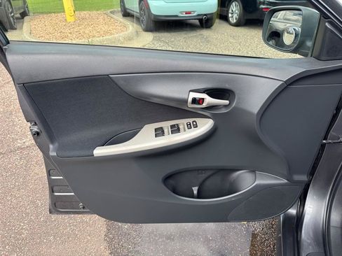 Used 2013 Toyota Corolla S FWD image 16