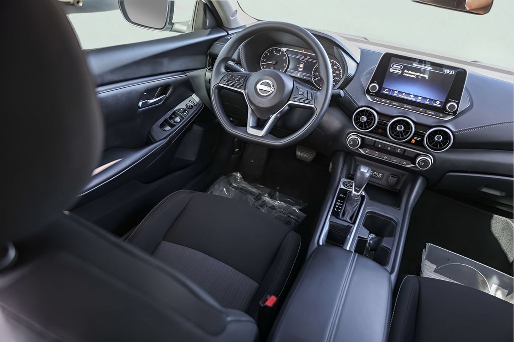 Used 2024 Nissan Sentra SV FWD image 26