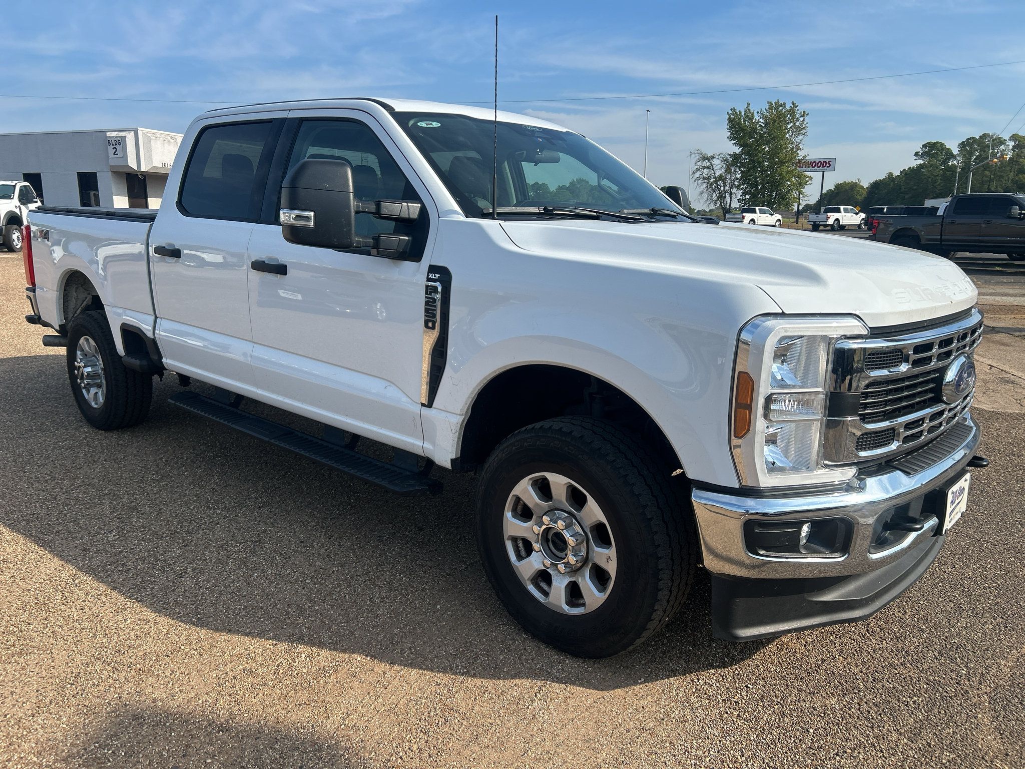 Used 2024 Ford F250 XLT AWD/4WD image 5