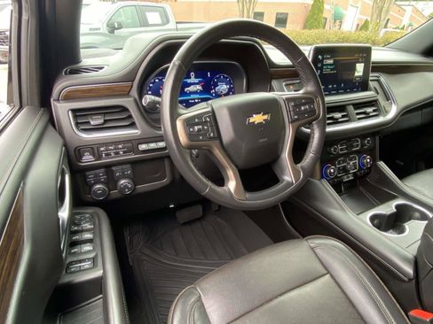 Used 2023 Chevrolet Tahoe High Country image 2