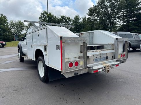 Used 2015 Ford F550 4x4 Regular Cab Super Duty image 3