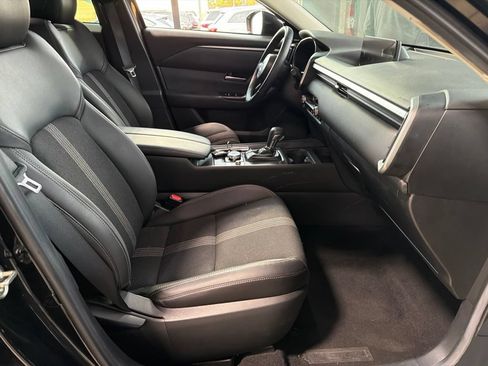 Used 2025 MAZDA CX-50 AWD 2.5 S w/ Premium Package image 11