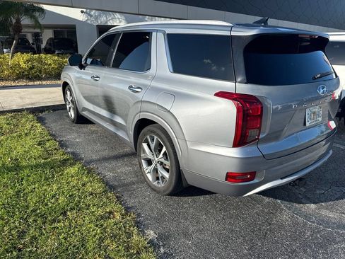 Used 2021 Hyundai Palisade Limited FWD image 16