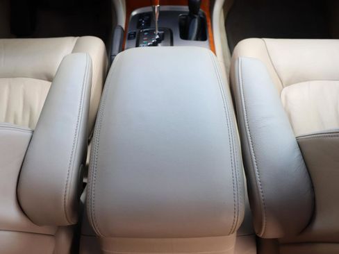 Used 2007 Lexus LX 470 4WD image 39