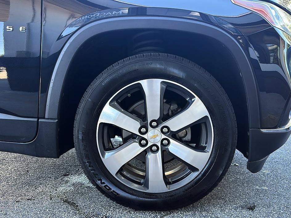 Used 2019 Chevrolet Traverse LT w/ LT Premium Package FWD image 26