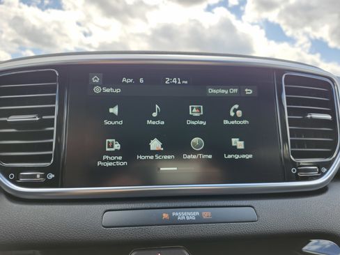Used 2022 Kia Sportage EX AWD/4WD image 7