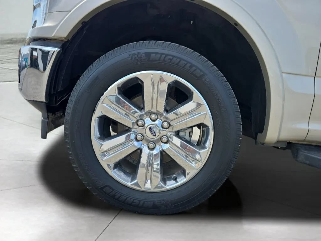 Used 2018 Ford F150 Lariat w/ Equipment Group 502A Luxury AWD/4WD image 38