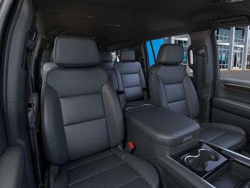 New 2026 Chevrolet Suburban LT w/ Comfort Package image 40