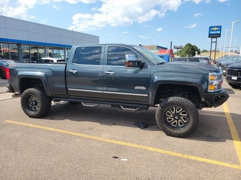 Certified 2018 Chevrolet Silverado 2500 High Country w/ Duramax Plus Package AWD/4WD image 4