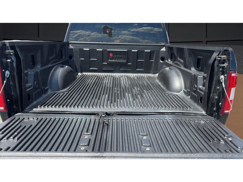 Used 2018 Ford F150 XLT AWD/4WD image 21