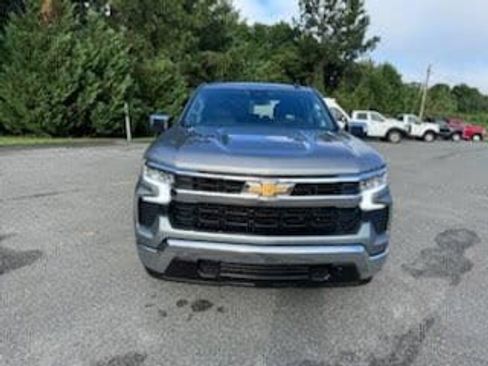 Used 2023 Chevrolet Silverado 1500 LT w/ Protection Package RWD image 12