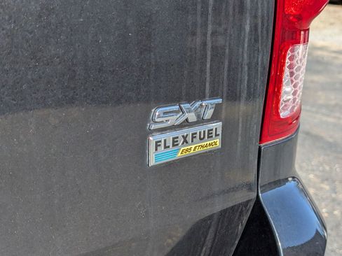 Used 2019 Dodge Grand Caravan SXT image 9