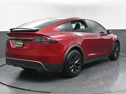 Used 2024 Tesla Model X image 4