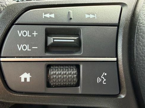Certified 2026 Honda HR-V LX image 15