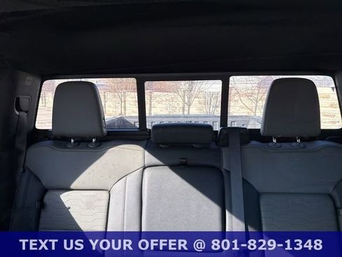 Used 2023 Chevrolet Silverado 1500 ZR2 w/ Technology Package AWD/4WD image 28