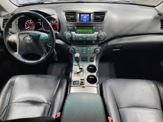 Used 2010 Toyota Highlander SE AWD/4WD image 18