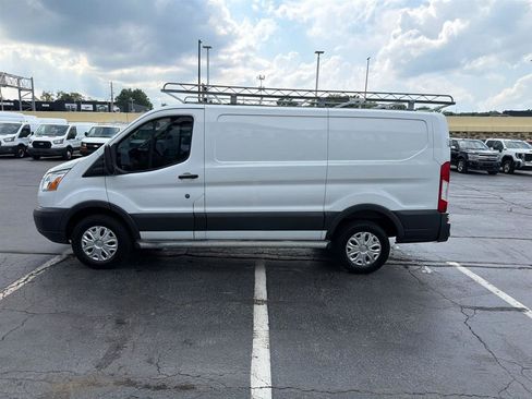 Used 2016 Ford Transit 250 130 Low Roof w/ Exterior Upgrade Package RWD image 5