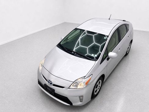 Used 2015 Toyota Prius Two FWD image 30