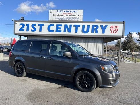 Used 2019 Dodge Grand Caravan GT image 1