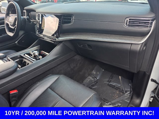 Used 2024 Jeep Wagoneer Series II w/ Flexible Seating Group AWD/4WD image 14