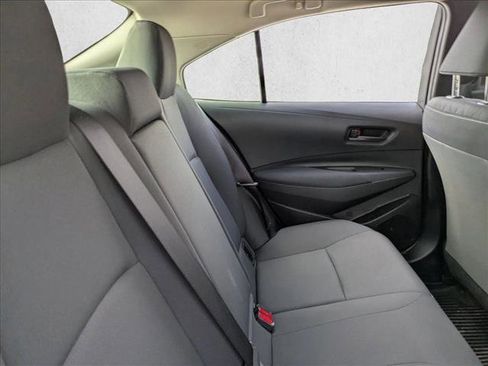 Certified 2025 Toyota Corolla LE image 18