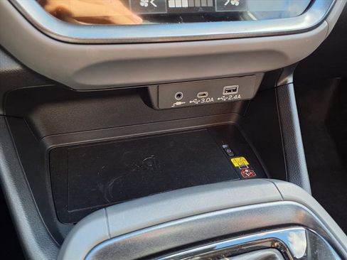 Certified 2025 Subaru Crosstrek 2.5i Sport w/ Crosstrek Mirror Package image 8