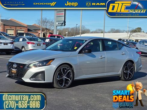 Used 2024 Nissan Altima 2.5 SR image 3