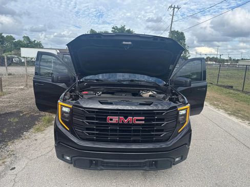Used 2023 GMC Sierra 1500 Elevation AWD/4WD image 11
