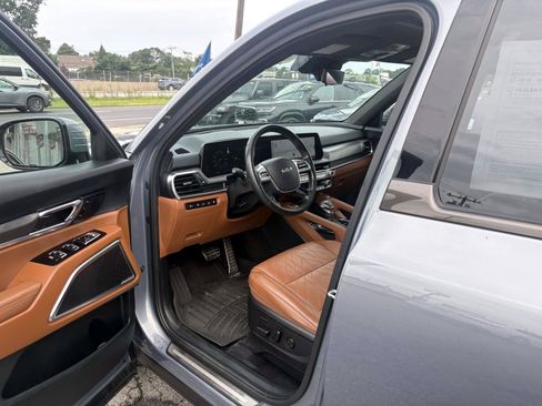 Certified 2023 Kia Telluride SX Prestige X-Line AWD/4WD image 12