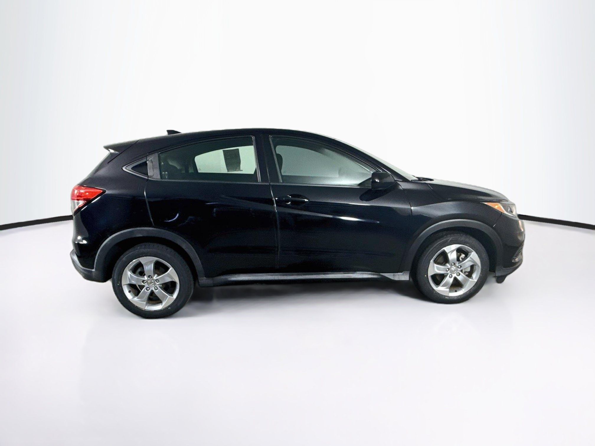 Used 2019 Honda HR-V LX image 2