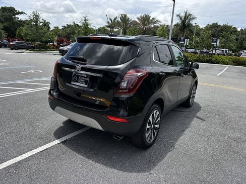 Used 2021 Buick Encore Preferred w/ Safety Package II FWD image 3