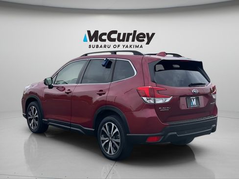 Used 2020 Subaru Forester Limited AWD/4WD image 4