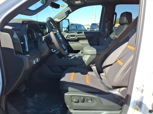 New 2026 GMC Sierra 2500 AT4 w/ AT4 Premium Plus Package image 12