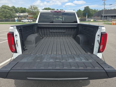 Used 2023 GMC Sierra 1500 Denali AWD/4WD image 13