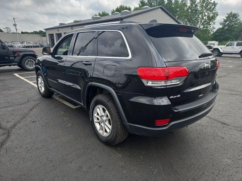 Used 2019 Jeep Grand Cherokee Laredo AWD/4WD image 7