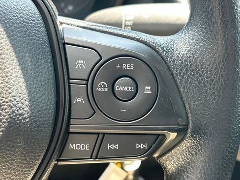 Used 2025 Toyota Corolla LE FWD image 26