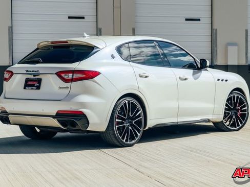 Used 2019 Maserati Levante Trofeo AWD/4WD image 60