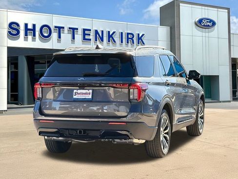 New 2026 Ford Explorer ST-Line RWD image 7