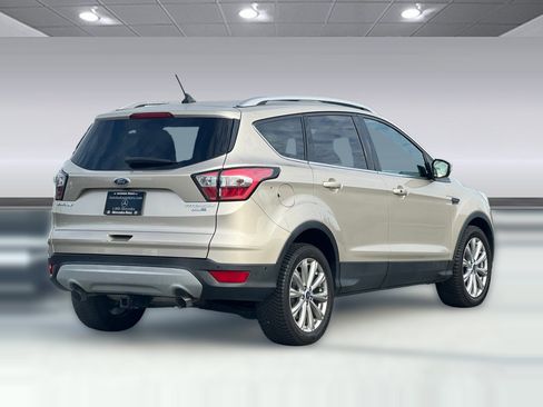 Used 2018 Ford Escape Titanium w/ Ford Safe & Smart Package image 8