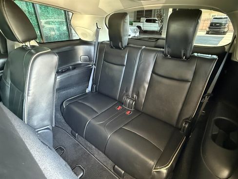 Used 2019 INFINITI QX60 Luxe w/ Essential Package FWD image 29