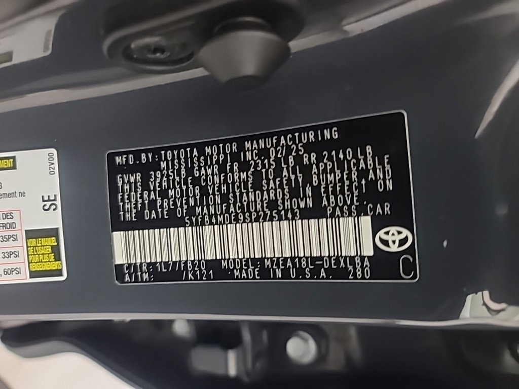 Used 2025 Toyota Corolla LE FWD image 38