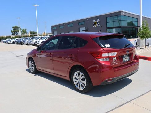 Used 2018 Subaru Impreza 2.0i image 3