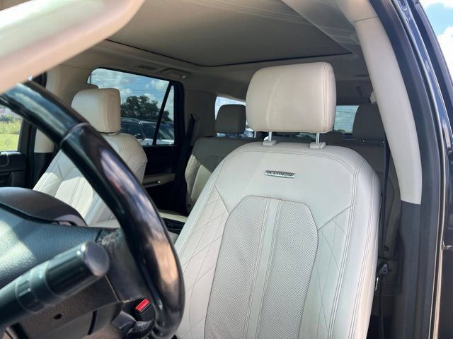 Used 2018 Ford Expedition Platinum RWD image 11