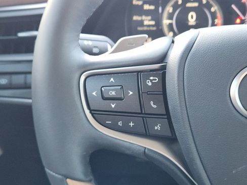 Used 2024 Lexus ES 350 w/ Luxury Package image 37