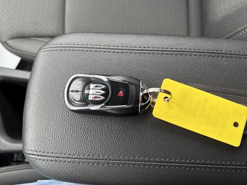 Used 2025 Buick Encore GX Preferred image 27