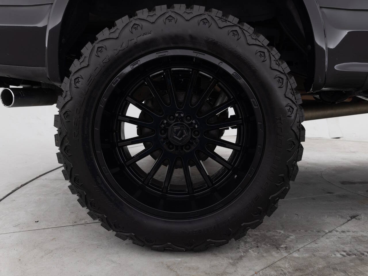 Used 2019 Ford F150 XLT w/ Equipment Group 302A Luxury AWD/4WD image 19