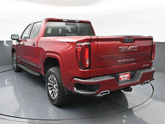 Used 2022 GMC Sierra 1500 AT4 w/ AT4 Premium Package AWD/4WD image 4