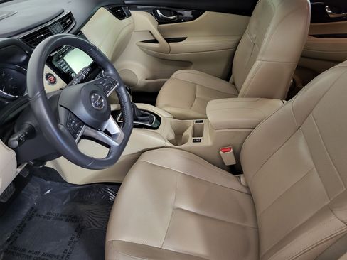 Used 2017 Nissan Rogue SL w/ SL Premium Package image 12